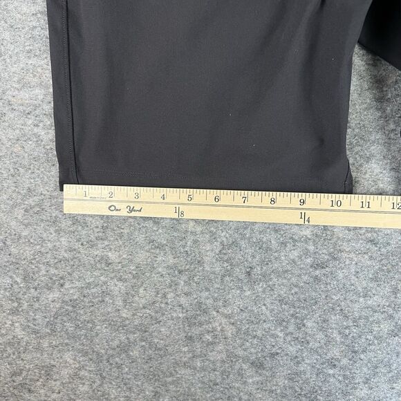 Lululemon Men’s Shorts - Picture 5 of 8